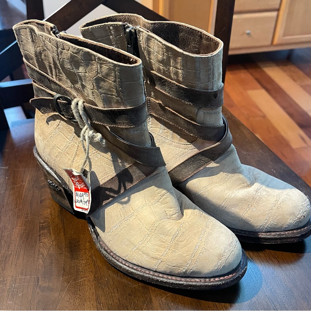 Miss Macie Sedona Round Bone Size 8.5M